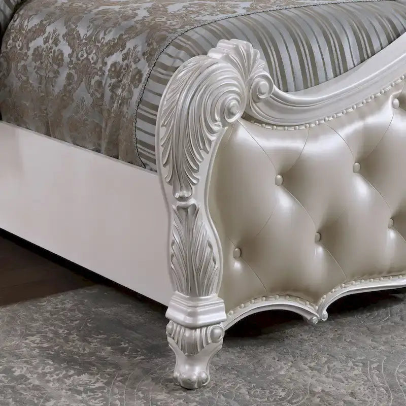 Furniture of America Eugene Traditional 6-Piece Solid Wood Panel Bedroom Set